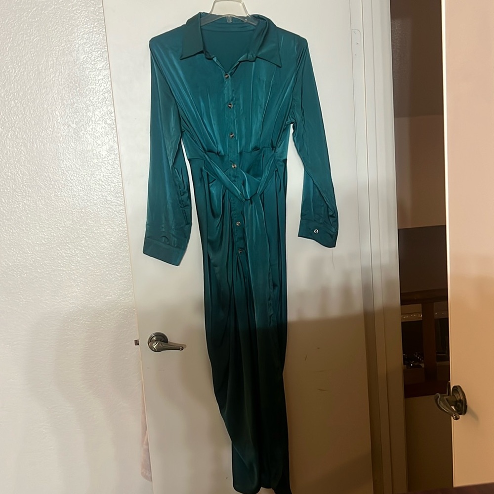 Green XL button up dress ￼